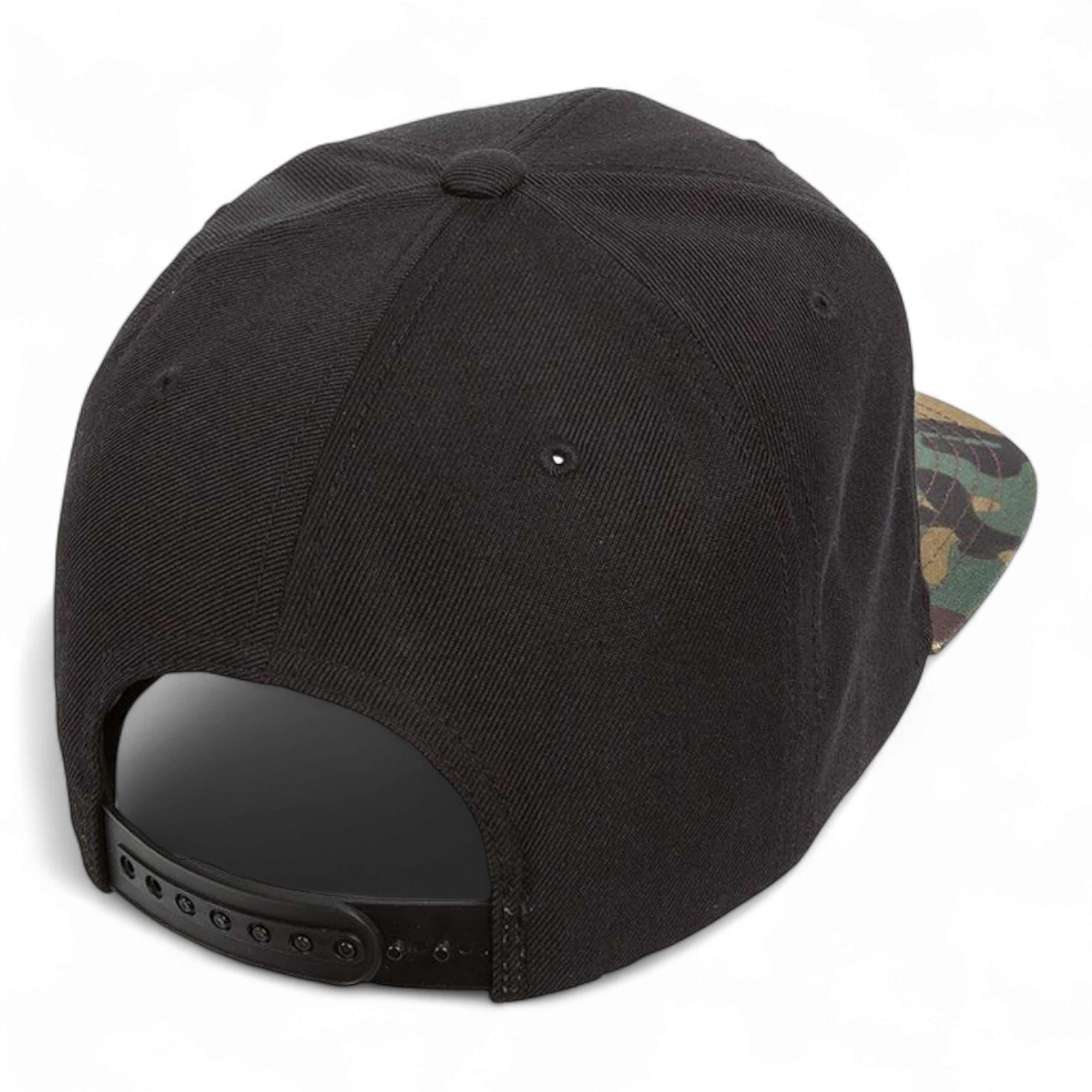 YP Classics/Yupoong 6089M Premium Flat Bill Snapback Cap - Black/ Camo